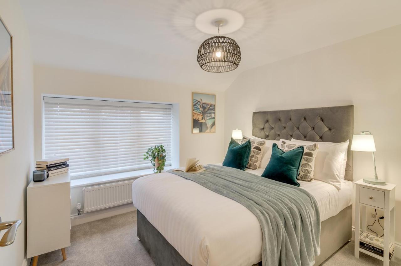 Spacious 6-Bed Home, Near The Norfolk Broads Clippesby Exterior foto